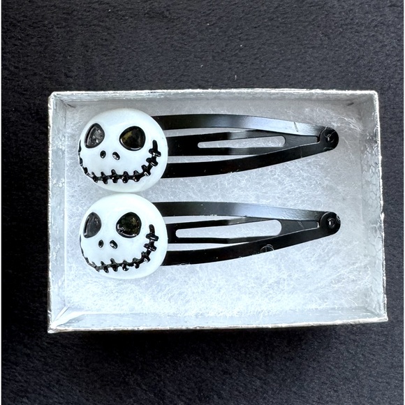 (FREE w/purchase of Jack Skellington bag)
N B4 C Jack Hair clips ~2.5” long - Picture 1 of 3